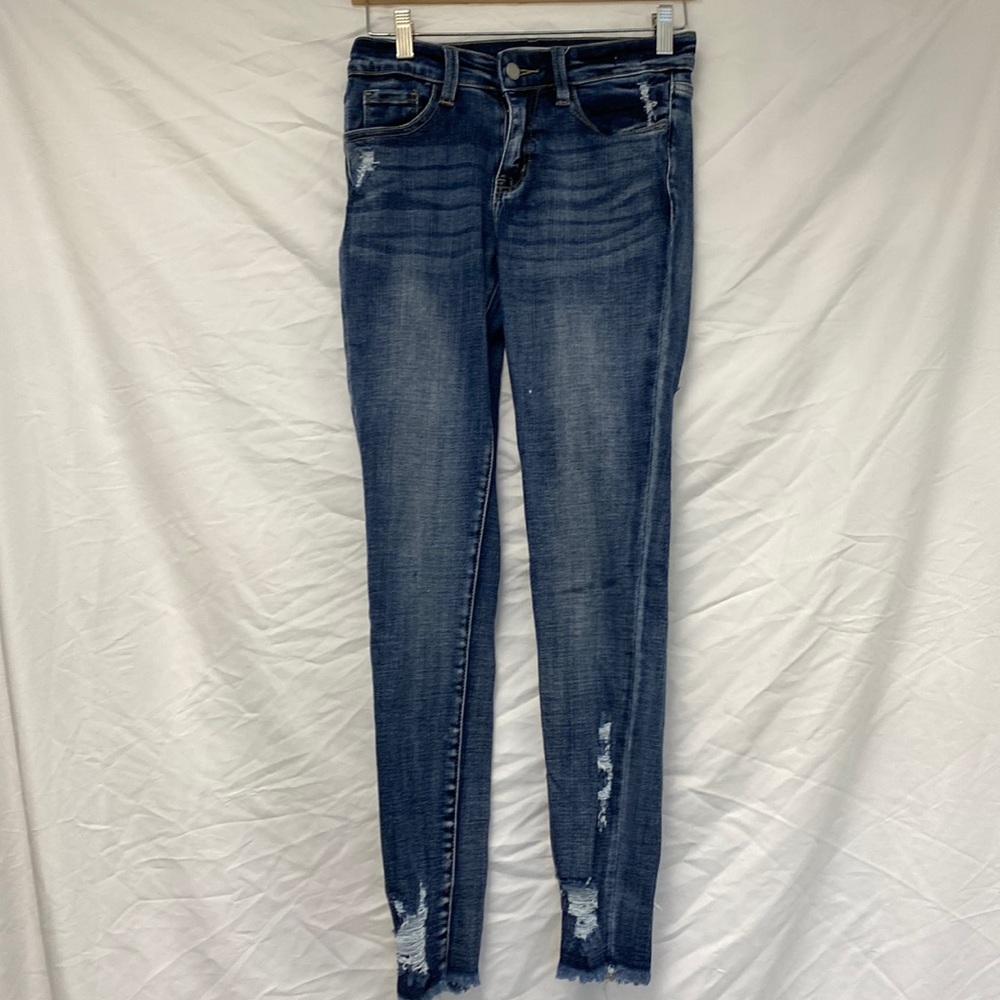 COPY - Woman’s mid-rise ankle skinny jeans size 24